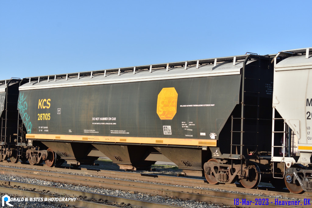 PRN2023030324_499 Kansas City Southern KCS 287105 Hopper Car 58 0" LO C114 3 Bay Covered Cylindrical 5188cf BLT/NEW 05-2008